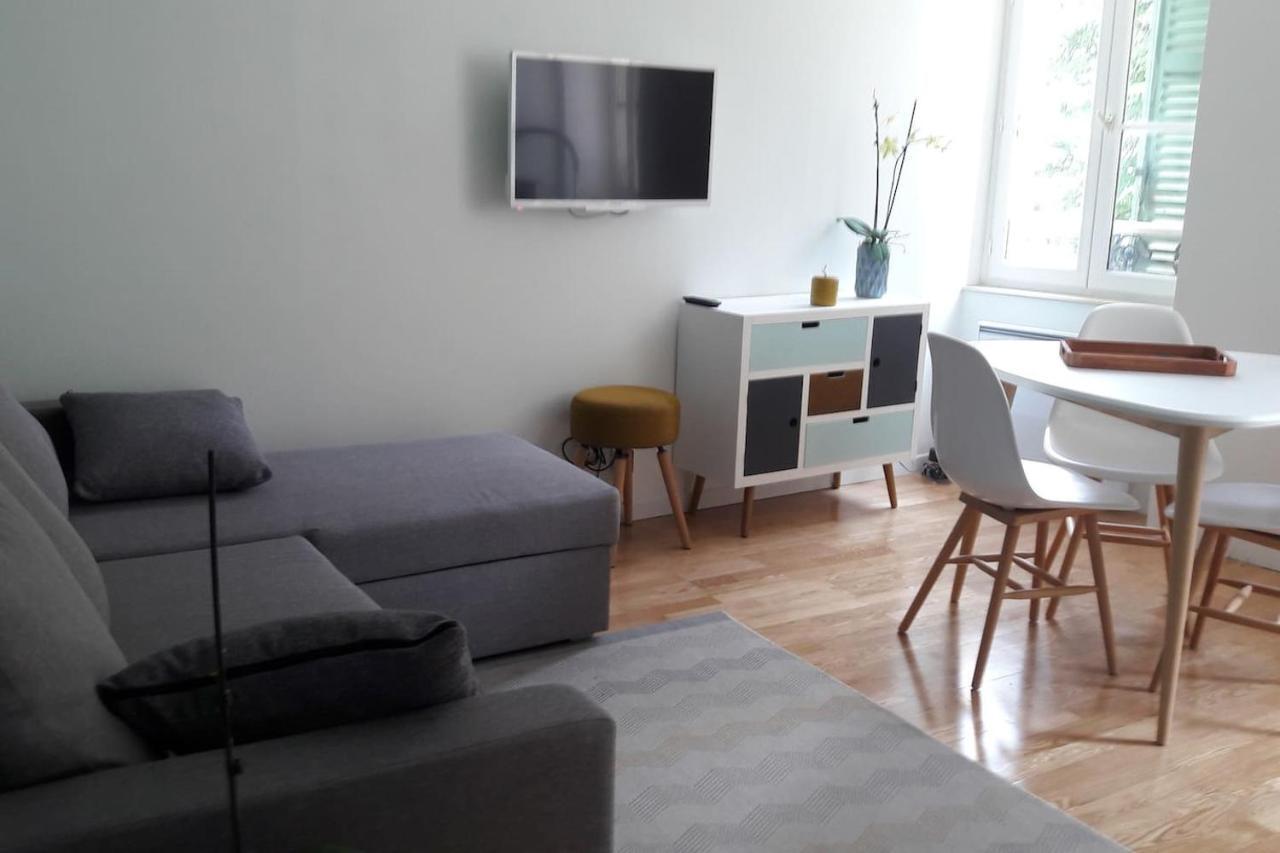Un Appartement Lumineux Au Parc Beaumont Pau Εξωτερικό φωτογραφία